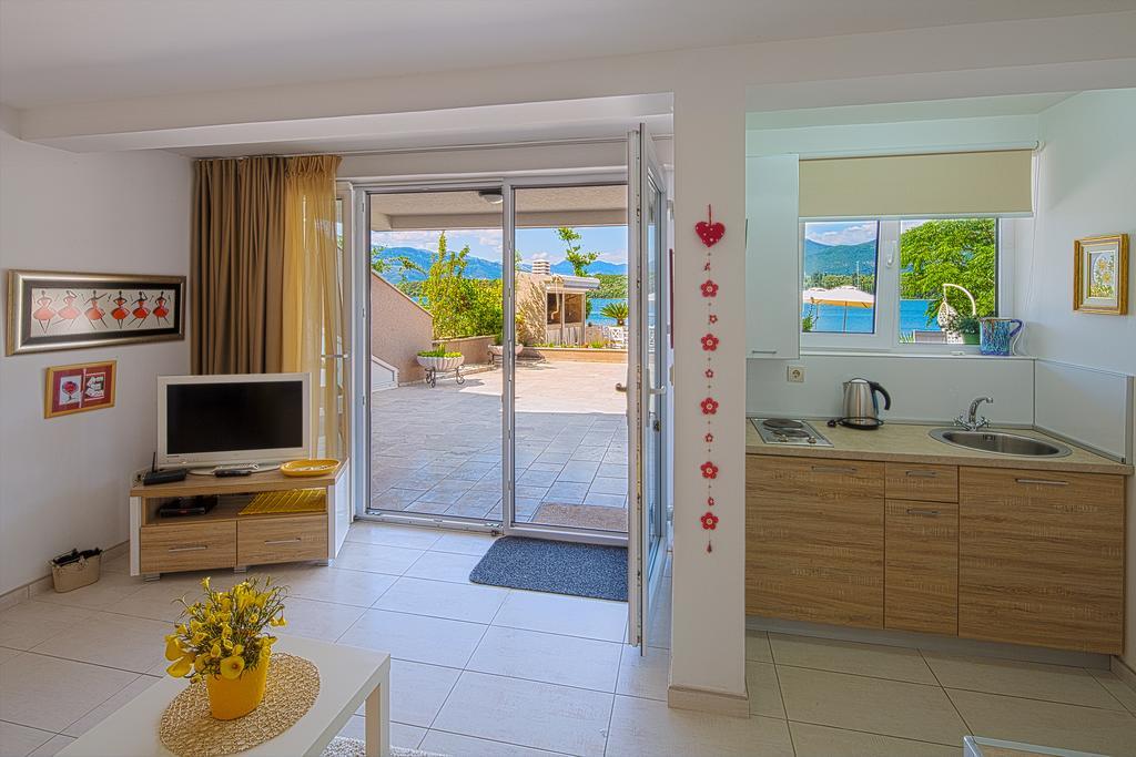 Aruba Apartments ติวัต ภายนอก รูปภาพ