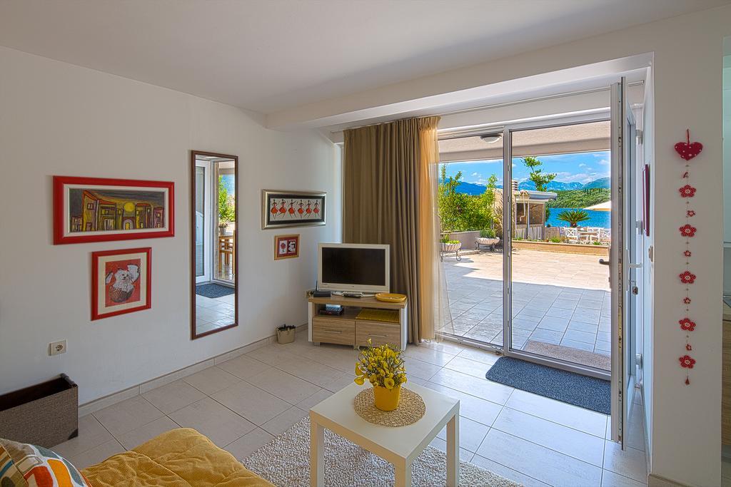Aruba Apartments ติวัต ภายนอก รูปภาพ